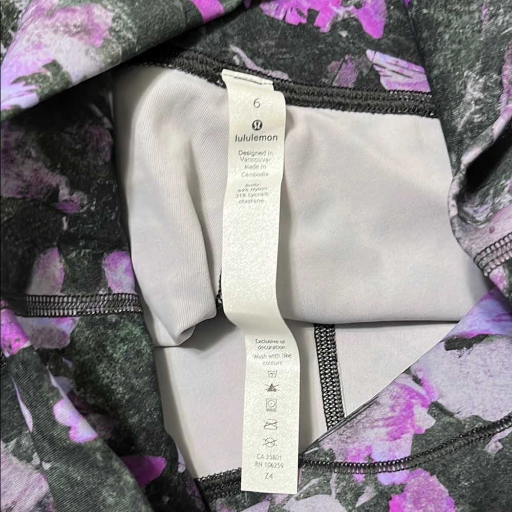 Lululemon Athletica Purple and Black Leggings with Mesh Detail - Picture 5 of 9